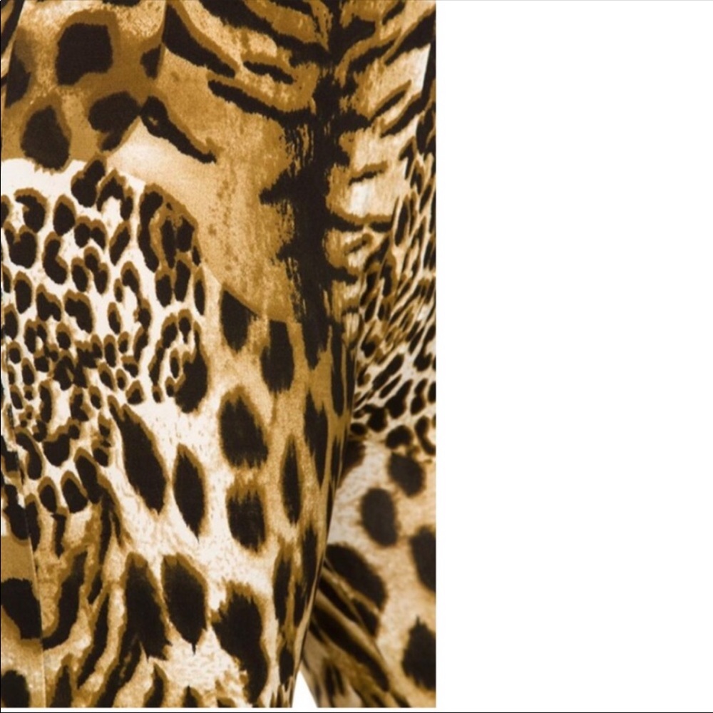 🆕Leopard Print Leggings 2 LEFT - Picture 2 of 2